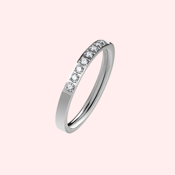 8 CZ Set Single Lined Silver Ring