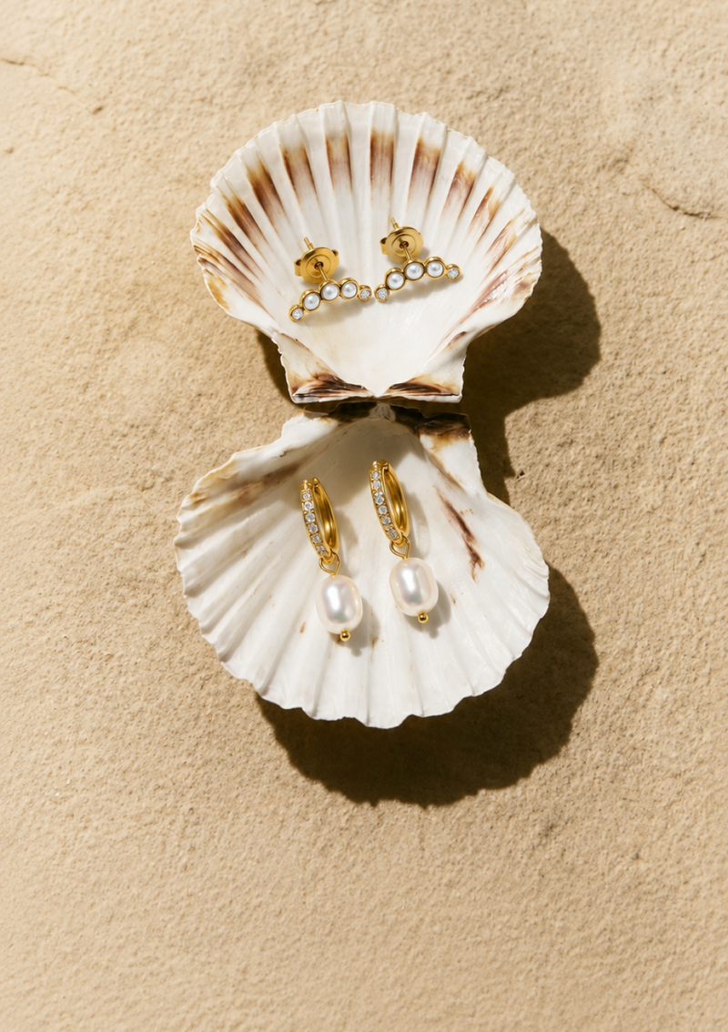 Pearls & Delicate Jewellery